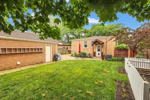 9205 Millard Ave, Evergreen Park, IL 60805 - Photo 31