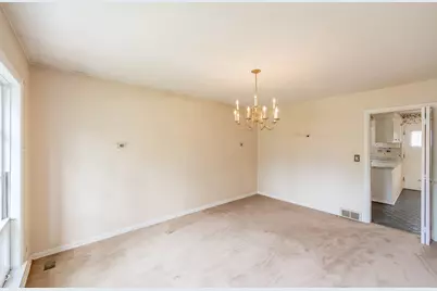 1227 Lynn Terrace, Highland Park, IL 60035 - Photo 5
