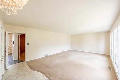 1227 Lynn Terrace, Highland Park, IL 60035 - Photo 3