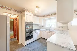 1227 Lynn Terrace, Highland Park, IL 60035 - Photo 7