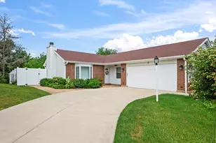 7 Greystone Ct, Streamwood, IL 60107 - Photo 27