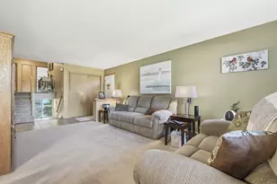 1920 Koehler Dr, Des Plaines, IL 60018 - Photo 7