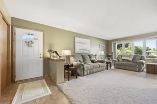 1920 Koehler Dr, Des Plaines, IL 60018 - Photo 3