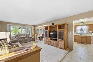 1920 Koehler Dr, Des Plaines, IL 60018 - Photo 5