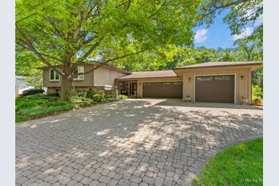 911 Western Avenue, Geneva, IL 60134 - Photo 1