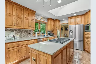 911 Western Avenue, Geneva, IL 60134 - Photo 11