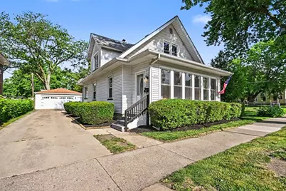 312 N Locust Street, Aurora, IL 60506 - Photo 1