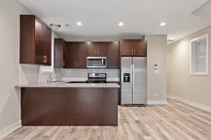 6530 S Maryland Ave, Chicago, IL 60637 - Photo 3