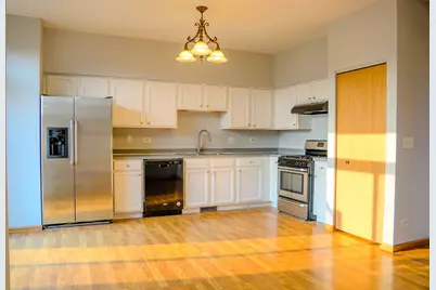 2208 Rebecca Circle #2208, Montgomery, IL 60538 - Photo 5
