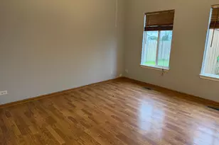 2208 Rebecca Cir, Montgomery, IL 60538 - Photo 9