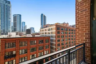 400 W Ontario St, Chicago, IL 60654 - Photo 13
