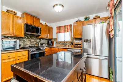 2900 Dorothy Drive, Aurora, IL 60504 - Photo 9
