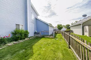 2900 Dorothy Dr, Aurora, IL 60504 - Photo 25