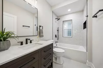 742 Highland Avenue, Oak Park, IL 60304 - Photo 13