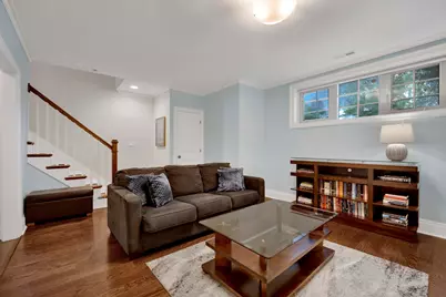 1825 W Sunnyside Avenue, Chicago, IL 60640 - Photo 19