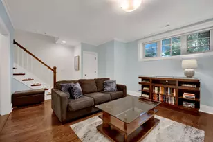 1825 W Sunnyside Ave, Chicago, IL 60640 - Photo 19