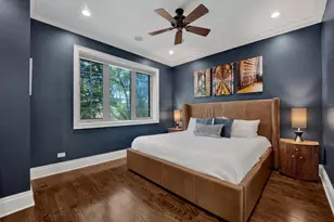 1825 W Sunnyside Ave, Chicago, IL 60640 - Photo 11