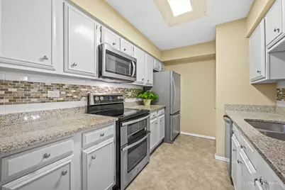 710 Saint Andrews Lane #20, Crystal Lake, IL 60014 - Photo 11