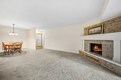 710 Saint Andrews Lane #20, Crystal Lake, IL 60014 - Photo 7