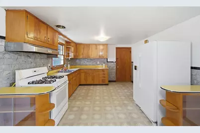 934 Pennsylvania Avenue, Aurora, IL 60506 - Photo 9