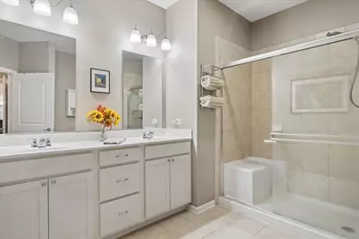 605 N Falls Circle, Pingree Grove, IL 60140 - Photo 13