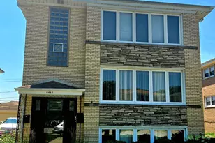 8465 W Berwyn Ave, Chicago, IL 60656 - Photo 3