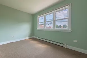 8465 W Berwyn Ave, Chicago, IL 60656 - Photo 13
