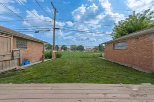 8465 W Berwyn Ave, Chicago, IL 60656 - Photo 27