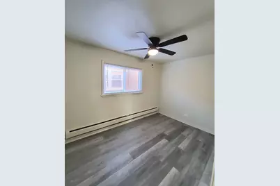 7445 W 64th Street, Summit, IL 60501 - Photo 5