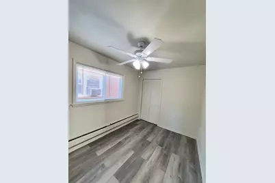 7445 W 64th Street, Summit, IL 60501 - Photo 7