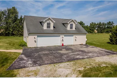 9208 N 14500E Road, Grant Park, IL 60940 - Photo 5