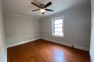 7434 N Seeley Ave, Chicago, IL 60645 - Photo 13