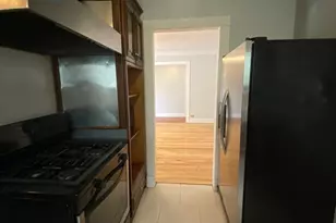 7434 N Seeley Ave, Chicago, IL 60645 - Photo 9