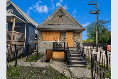 742 N Christiana Avenue, Chicago, IL 60624 - Photo 1