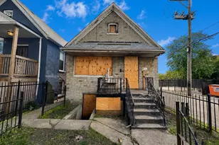 742 N Christiana Ave, Chicago, IL 60624 - Photo 1