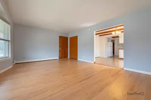 8417 W Berwyn Ave, Chicago, IL 60656 - Photo 3