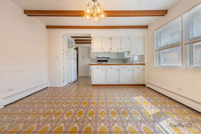 8417 W Berwyn Avenue #2, Chicago, IL 60656 - Photo 5