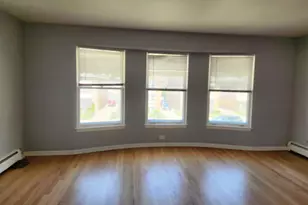 8417 W Berwyn Ave, Chicago, IL 60656 - Photo 3