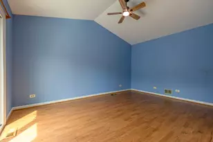 1687 Templeton Ct, Mundelein, IL 60060 - Photo 11