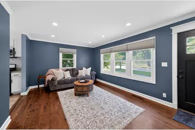 100 N Park Street, Westmont, IL 60559 - Photo 3