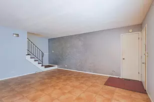 6254 Kit Carson Dr, Hanover Park, IL 60133 - Photo 3