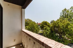 16037 W Junaluska Way, Pacific Palisades, CA 90272 - Photo 23