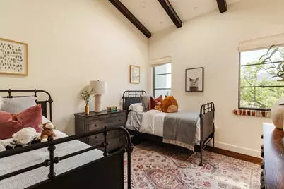 16037 W Junaluska Way, Pacific Palisades, CA 90272 - Photo 27