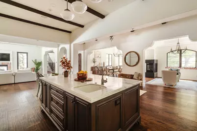 16037 W Junaluska Way, Pacific Palisades, CA 90272 - Photo 9