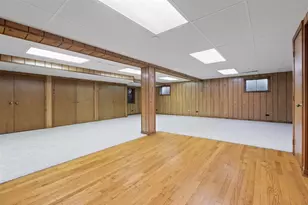 321 Ashwood Dr, Schaumburg, IL 60193 - Photo 23