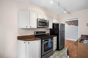 1441 W Farwell Ave, Chicago, IL 60626 - Photo 13