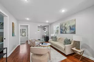 9139 S Oglesby Ave, Chicago, IL 60617 - Photo 5