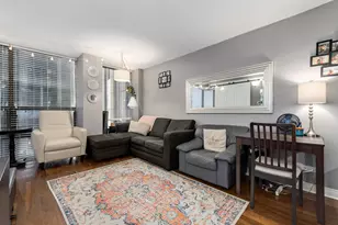 230 E Ontario St, Chicago, IL 60611 - Photo 3