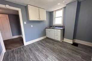 514 E Main St, Hoopeston, IL 60942 - Photo 5