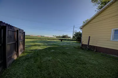 111 W McKinley Avenue, Milford, IL 60953 - Photo 7